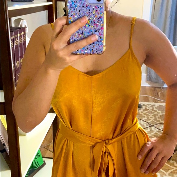 Beautiful designer jumpsuit. - Picture 3 of 9